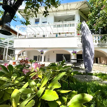 Alpenruhe Residenz Apartamento *